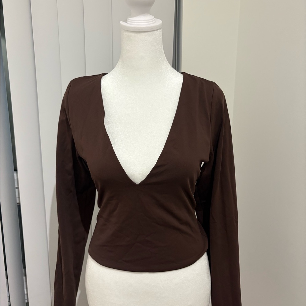 Babaton Deep V-Neck Chocolate Long Sleeve Top